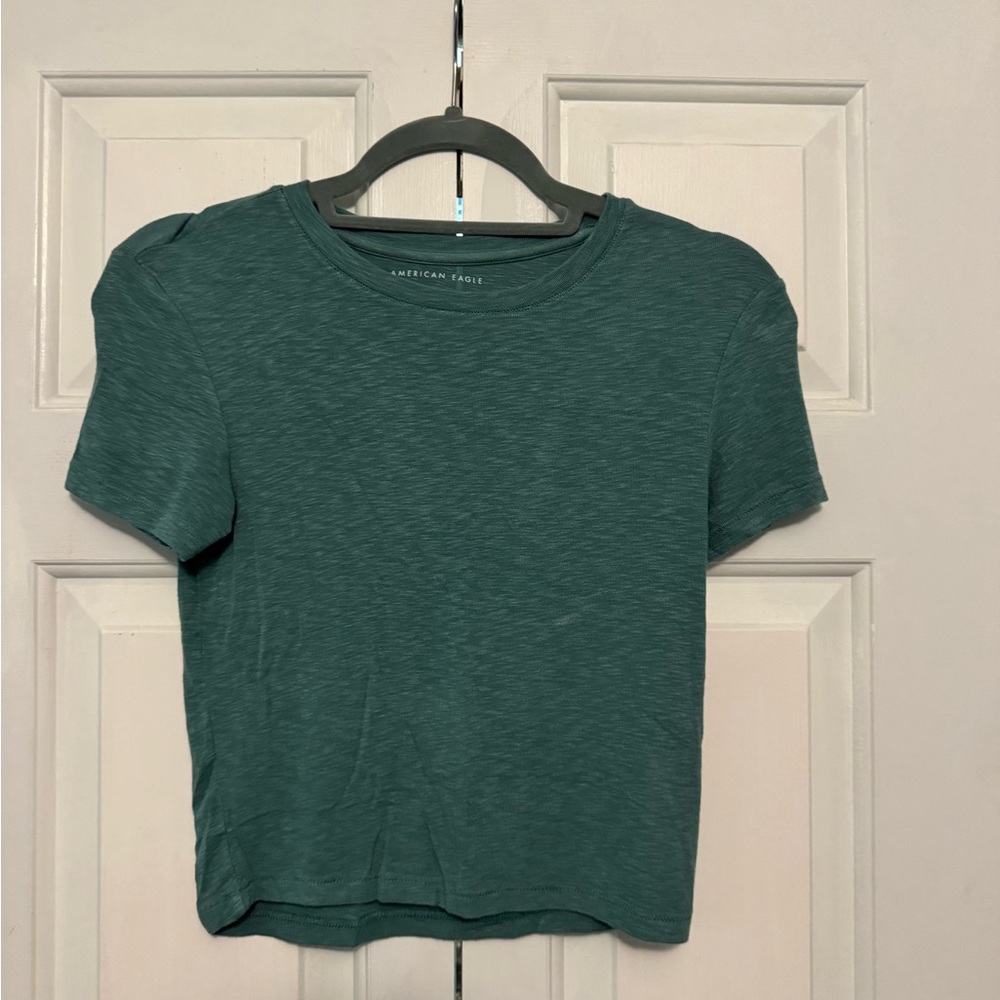 American Eagle Cropped Tee